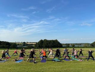 Such a perfect evening in this magical space. Thank you to everyone that joined me last night 🩷🧘‍♀️🤸🏿 #summeryoga #yogawithaview #northamptonshire #northamptonyoga